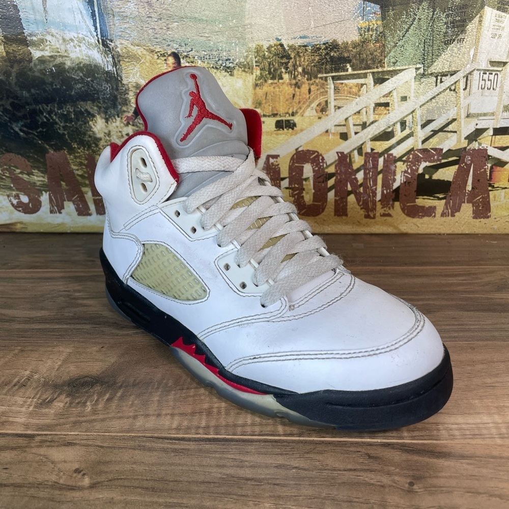 Nike Air Jordan retro 5 women’s sneakers